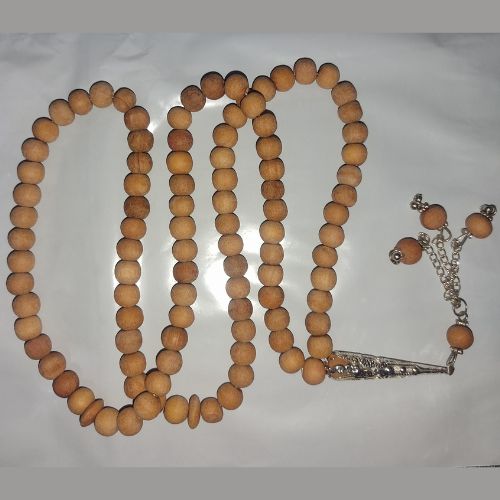 مسبحة من خشب الصندل 100 حبة – مسبحة إسلامية أنيقة للذكر والصلاة